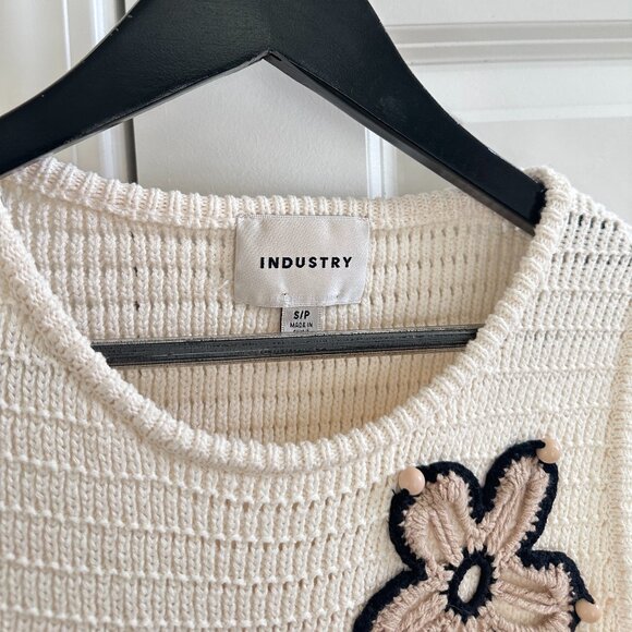 Industry Knit Floral Vest Sleeveless Top in Honest Ivory/Black Sand Size Small - Picture 3 of 6